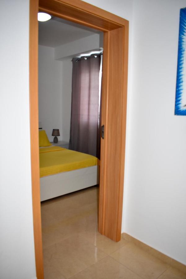 Taninho Apartment Santa Maria Bagian luar foto