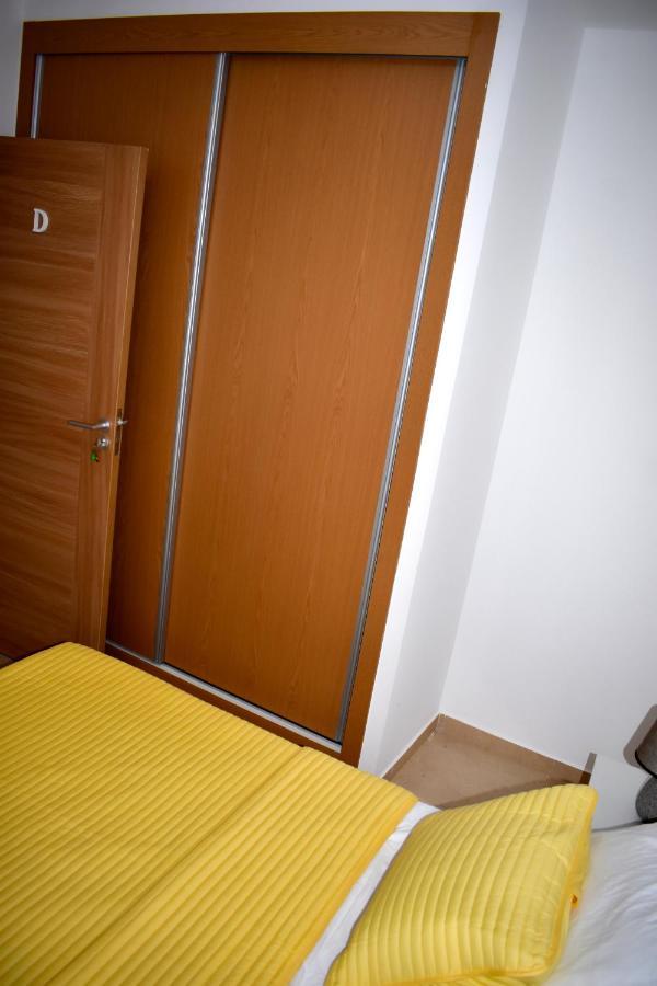 Taninho Apartment Santa Maria Bagian luar foto